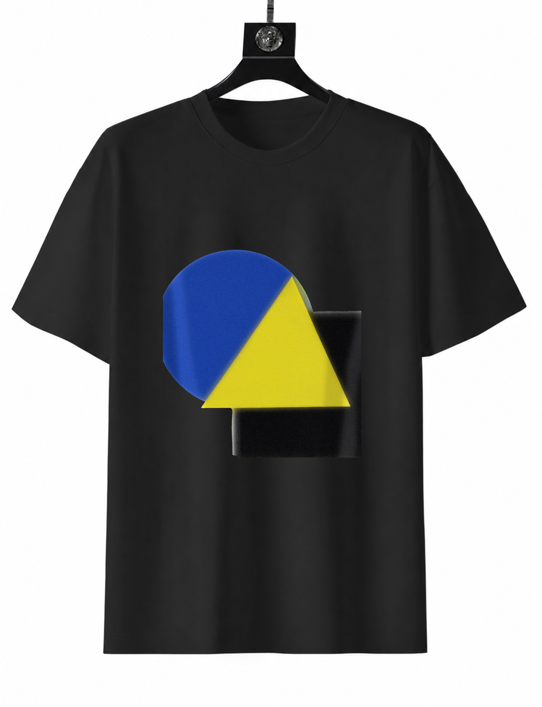 Streetwear Brand Logo Design - เสื้อยืดสตรีทแวร์ผู้หญิง ทรงโอเวอร์ไซส์ โลโก้โดดเด่น สร้างความโดดเด่นด้วยดีไซน์ที่จัดวางอย่างมีเอกลักษณ์ สร้างอิทธิพลทางสายตา สื่อถึงสถานะและเอกลักษณ์ของแบรนด์